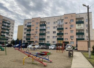 Продается 3-ком. квартира, 81.2 м2, посёлок городского типа Яблоновский, Солнечная улица, 55/1к7, ЖК Солнечный