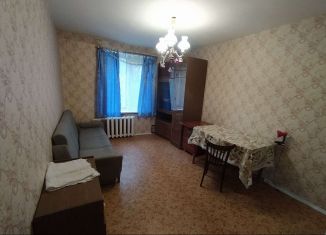 Сдам в аренду 2-комнатную квартиру, 37 м2, Дедовск, улица Мира, 2