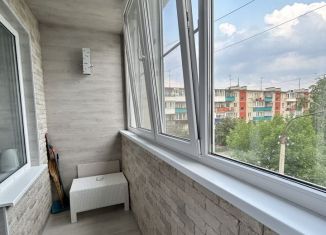 Сдача в аренду 2-ком. квартиры, 53 м2, Кыштым, улица Соплякова, 2А