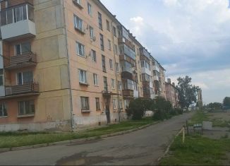 Продаю трехкомнатную квартиру, 58.3 м2, поселок Рудничный, улица Чкалова, 16