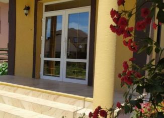 Сдается в аренду комната, 25 м2, поселок городского типа Новофёдоровка, улица Олега Колодяжного, 6