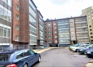 Продаю пятикомнатную квартиру, 110 м2, Абакан, улица Кирова, 212к1