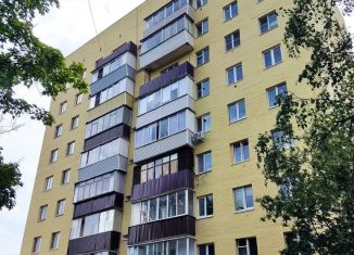 Продам 1-ком. квартиру, 33 м2, Дедовск, улица Космонавта Комарова, 10