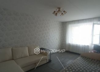 Продается 2-комнатная квартира, 45 м2, Копейск, Театральная улица, 6А