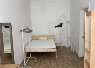 Комната в аренду, 18 м2, Санкт-Петербург, Гатчинская улица, 35, метро Петроградская