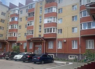 Продаю 2-ком. квартиру, 49.2 м2, Бобров, улица Авдеева, 7