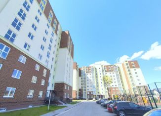 Продам 3-комнатную квартиру, 74 м2, Калининград, Старокаменная улица, 3А, ЖК Домарт