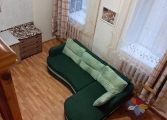 Продаю комнату, 28 м2, Кронштадт, улица Зосимова, 11