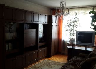 Сдается 2-комнатная квартира, 50 м2, Яхрома, улица Ленина, 3