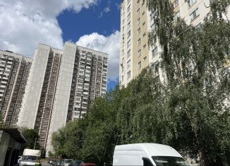 Продаю 1-ком. квартиру, 38 м2, Москва, Скобелевская улица, 20, метро Улица Скобелевская