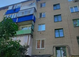 Продам 2-комнатную квартиру, 46.5 м2, Медногорск, Комсомольская улица, 25