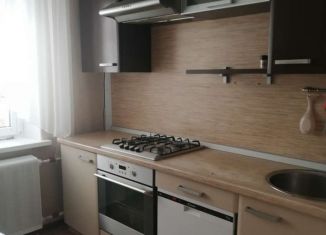 Продается 3-комнатная квартира, 62.5 м2, Пласт, улица Титова, 3