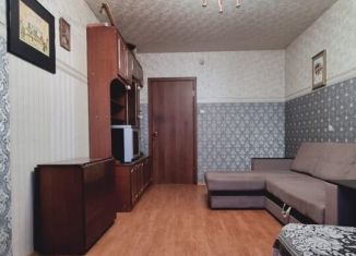 Четырехкомнатная квартира на продажу, 75 м2, Санкт-Петербург, улица Коммуны, 40, метро Проспект Большевиков