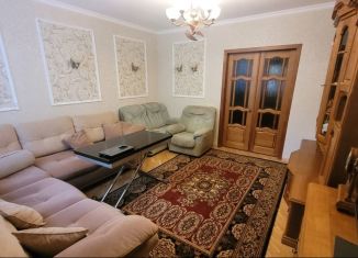 Продается четырехкомнатная квартира, 97 м2, Ставрополь, улица Мира, 356