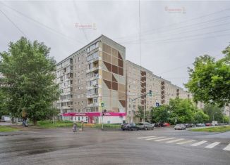 Продам 2-комнатную квартиру, 43 м2, Екатеринбург, улица Тверитина, 11, метро Геологическая