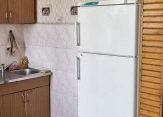 Сдача в аренду 4-ком. квартиры, 72 м2, Урюпинск, улица Репина, 2Б