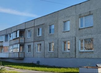 Продается 2-комнатная квартира, 51 м2, Свердловская область, Солнечная улица, 2
