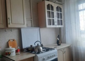 Сдается 2-комнатная квартира, 50 м2, Владикавказ, улица Шмулевича, 16, Иристонский муниципальный округ