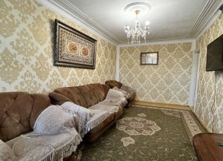 Продаю 2-ком. квартиру, 60 м2, город Кизилюрт, улица Гагарина, 66Г