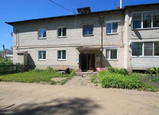 Продается двухкомнатная квартира, 42.5 м2, поселок Ивановское, улица Ленина, 14