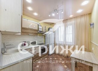 Продам двухкомнатную квартиру, 57.3 м2, Челябинск, улица Сулимова, 47А, Советский район