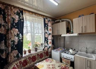 Продам 5-ком. квартиру, 58 м2, Гвардейск, Калининградская улица, 34