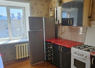 Сдам двухкомнатную квартиру, 53 м2, Павловск, улица Гагарина, 49