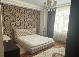 Сдаю 3-ком. квартиру, 110 м2, Дербент, улица Оскара, 26
