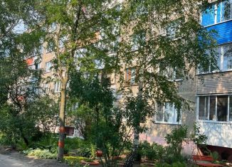 Продам 2-комнатную квартиру, 52.6 м2, деревня Чемодурово, Центральная улица, 2