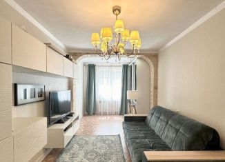 Продается 2-ком. квартира, 66.6 м2, Татарстан, улица Аделя Кутуя, 8