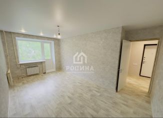 Продажа 2-комнатной квартиры, 43.3 м2, рабочий посёлок Солнечный, улица Строителей, 2А