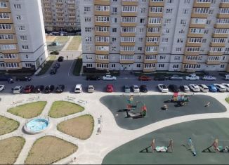 Сдам в аренду 2-ком. квартиру, 63 м2, Воронеж, улица Козо-Полянского, 3, ЖК Спутник