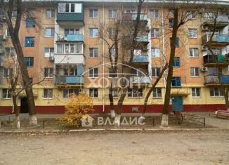 Продам 2-ком. квартиру, 45 м2, Элиста, 4-й микрорайон, 37, 4-й микрорайон