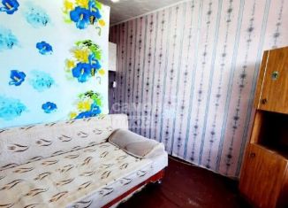 Продаю комнату, 12 м2, Октябрьский, улица Академика Королёва, 11