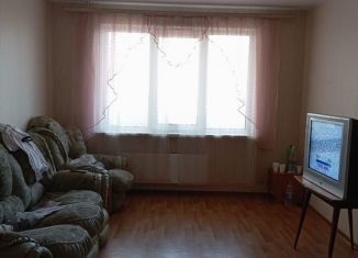 Сдаю двухкомнатную квартиру, 59 м2, поселок городского типа Афипский, Комсомольская улица