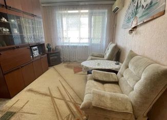 Сдаю в аренду трехкомнатную квартиру, 56 м2, Ахтубинск, улица Щербакова, 5