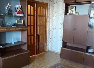 Сдается трехкомнатная квартира, 55 м2, Астрахань, Кубанская улица, 17к1, Советский район