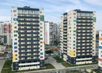 Продажа 3-комнатной квартиры, 70.3 м2, Краснодар, улица Даниила Смоляна, 65к1