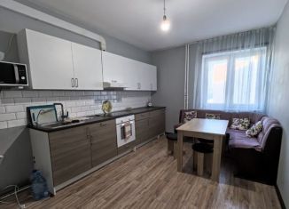 Продается 3-комнатная квартира, 72.3 м2, Новороссийск, проспект Ленина, 52