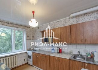 Продам 4-комнатную квартиру, 74.5 м2, Брянская область, Орловская улица, 22