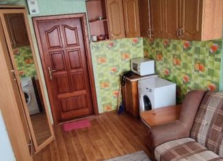 Сдается в аренду комната, 13.8 м2, Великие Луки, улица Дружбы, 5к2