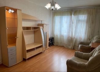 Сдается 2-ком. квартира, 56 м2, Петергоф, Чебышёвская улица, 11