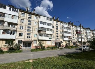 Продажа однокомнатной квартиры, 31 м2, Златоуст, 3-й микрорайон проспекта имени Ю.А. Гагарина, 35