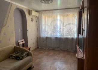 Продается трехкомнатная квартира, 60 м2, Ростовская область, улица Кулагина, 17/1