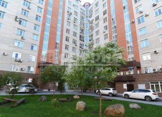 Продам четырехкомнатную квартиру, 113.2 м2, Омск, улица Маршала Жукова, 107, Центральный округ