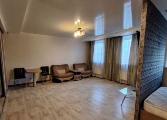 Сдам в аренду квартиру студию, 30 м2, Иркутск, улица Свердлова, 5/2, Правобережный округ