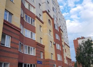 Продается 1-комнатная квартира, 34 м2, Тобольск, микрорайон 3Б, 21А