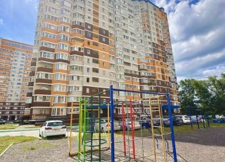 Продам 1-комнатную квартиру, 38 м2, Брянск, улица Комарова, ЖК Речной