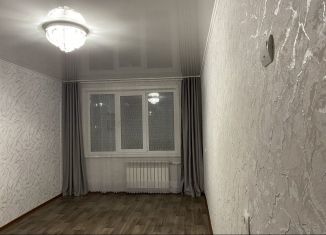 Сдам в аренду 2-комнатную квартиру, 48 м2, Горно-Алтайск, Коммунистический проспект, 176