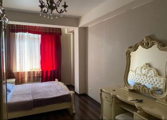 2-комнатная квартира в аренду, 80 м2, Дагестан, Хивская улица, 7А